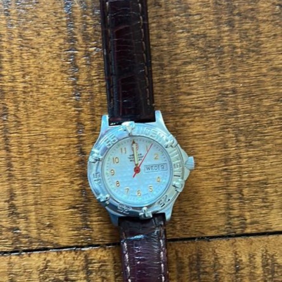 Wenger Swiss Army Watch EUC - Picture 5 of 5